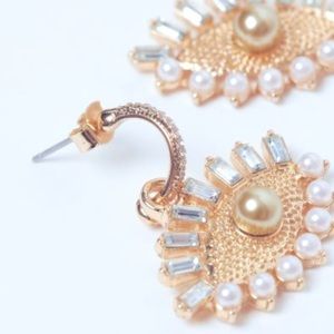Pearl & Rhinestone gold plated earrings